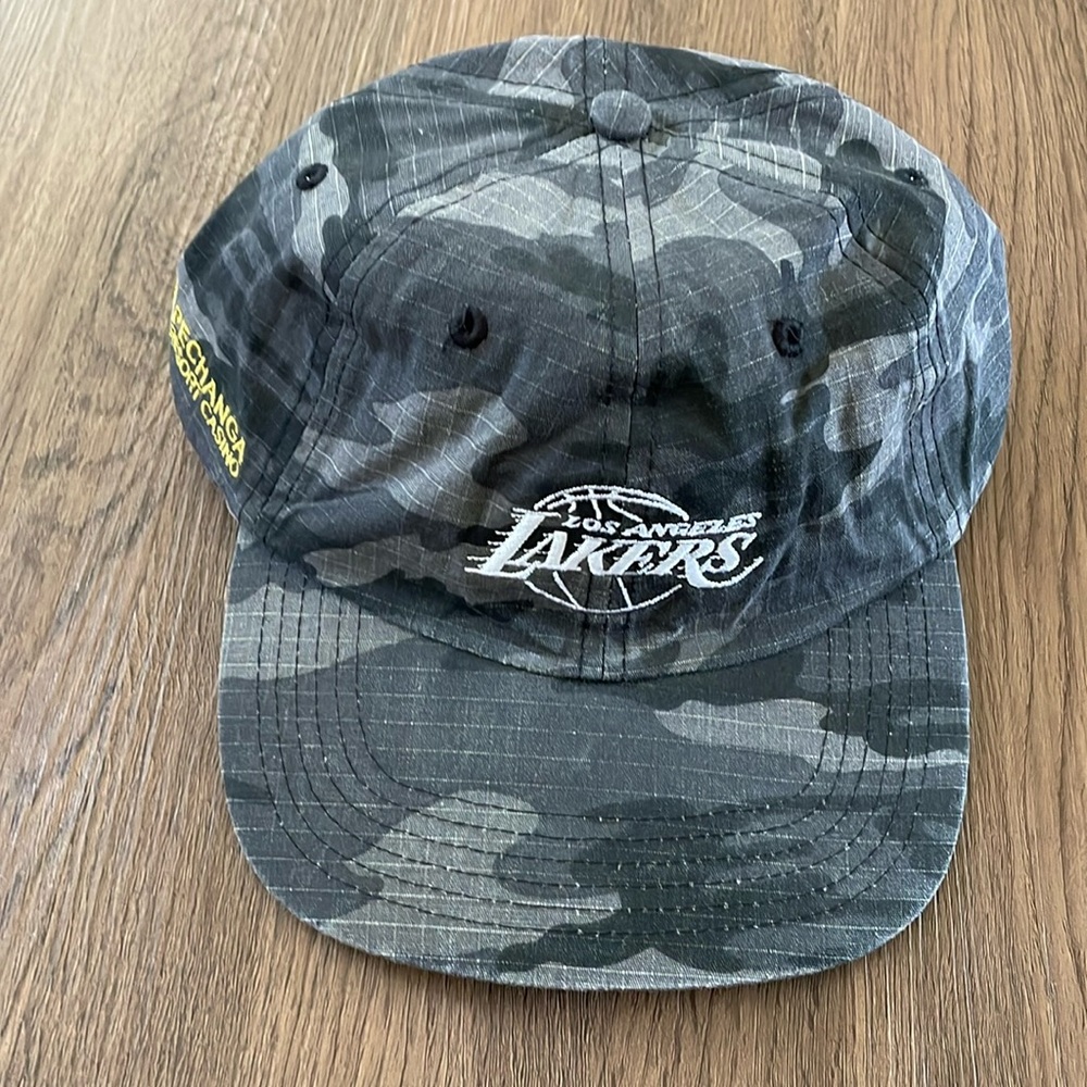 Los angeles Lakers Men Cap NWOT